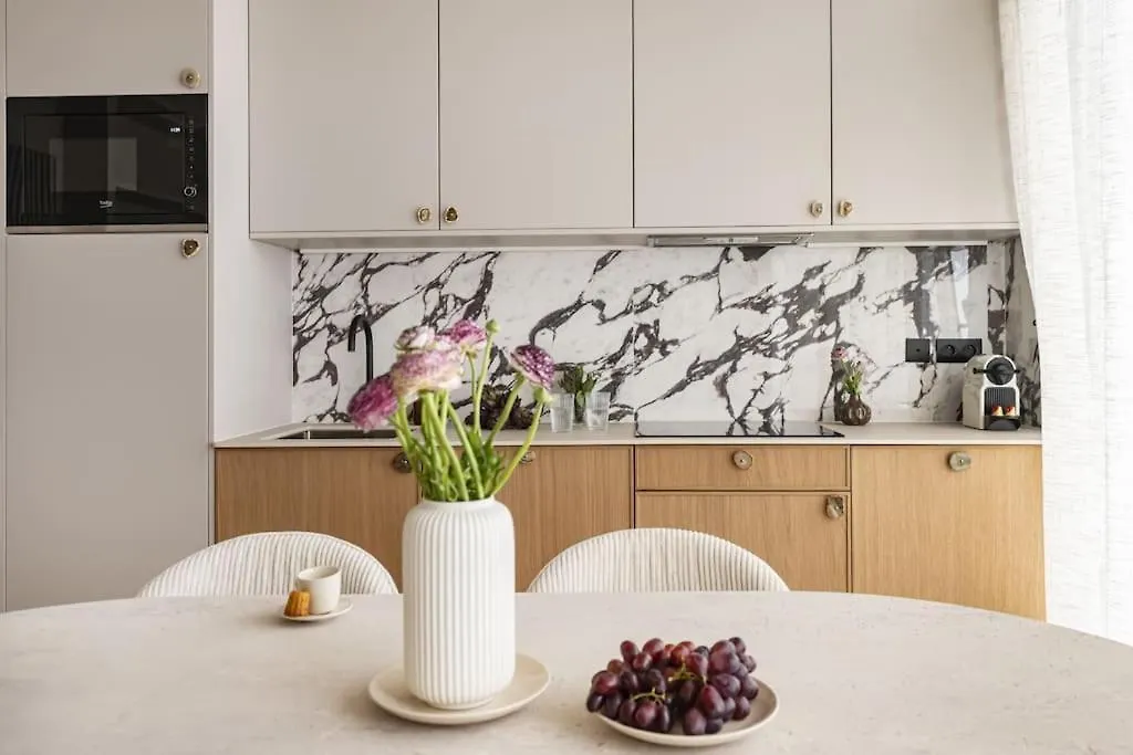 The Olympia Suite - Duke Housing Paris Apartment